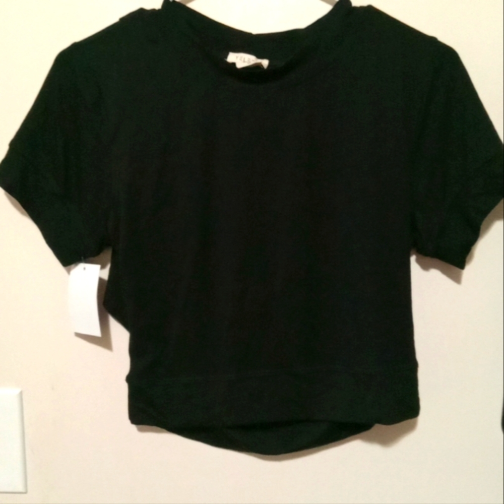 Woman belly Top Shirt Size Medium  color black